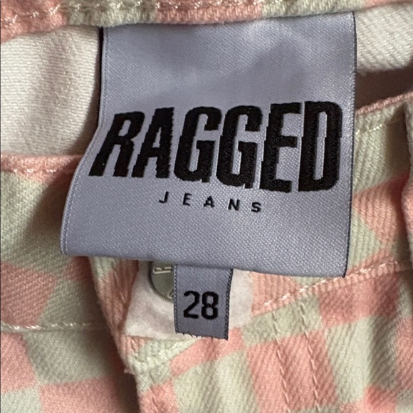 🩷🩷The Ragged Priest Pink and White Checkered Jeans💗💗 - Picture 6 of 8